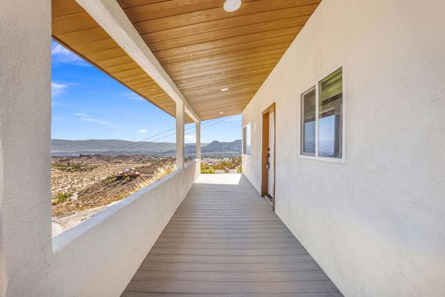 71105 Cholla Way, Palm Desert CA: https://media.crmls.org/mediaz/dda0f2c1-93f8-4ee5-b491-9e3ef4c975b8.jpg