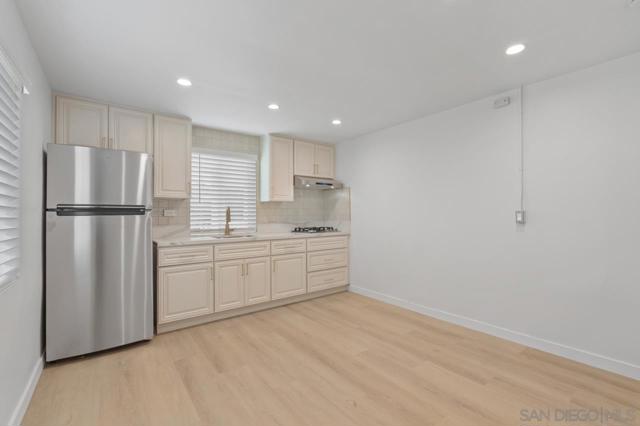 1195 Georgia A-C, Imperial Beach CA: https://media.crmls.org/mediaz/dda0f60c-8cf2-479a-b3ea-ccc030348b0c.jpg