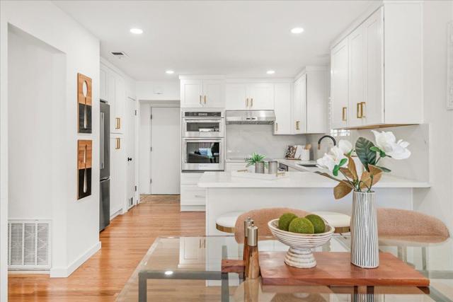 4148 Lemoyne Way, Campbell CA: https://media.crmls.org/mediaz/dda25506-88cb-463e-8313-1cd6b791eaae.jpg
