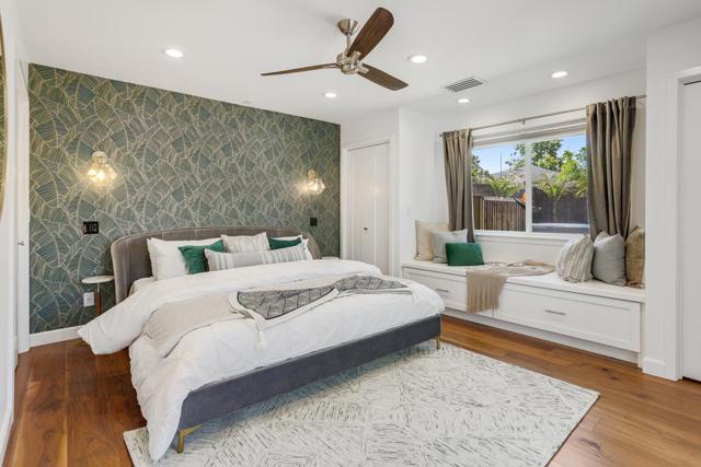 Image 16 of 39 For 3271 Catalina Avenue