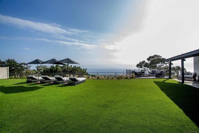 7362 Brodiaea Way, La Jolla CA: https://media.crmls.org/mediaz/dda5c98f-705c-4669-a962-4091f123a47a.jpg