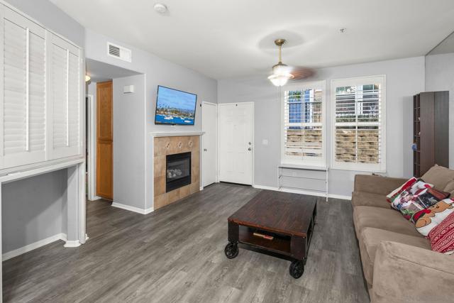 4475 Corona Borealis Dr., San Diego CA: https://media.crmls.org/mediaz/dda6081b-e380-47c3-afbd-8fe194ebbe23.jpg