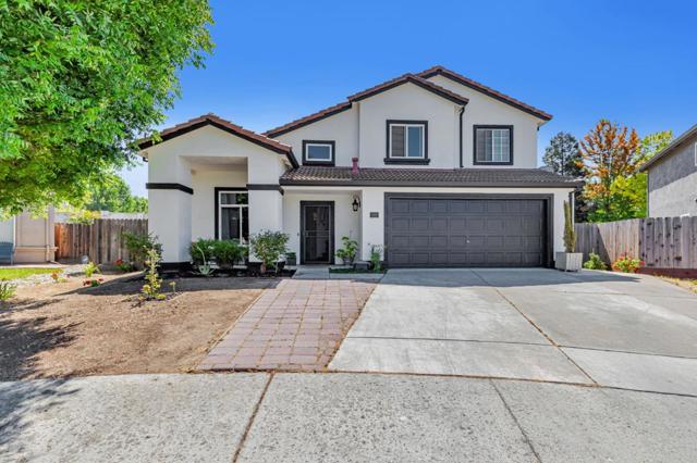2191 Spruce Drive, Hollister CA: https://media.crmls.org/mediaz/dda6fcae-3f59-4c00-91d6-4acce669940c.jpg