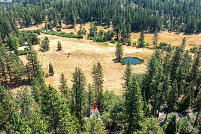 23875 Marshall Way, Twain Harte CA: https://media.crmls.org/mediaz/dda7de5f-eb65-4577-90b0-88271a52f1a3.jpg