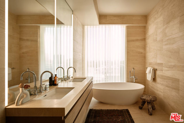 8899 Beverly Boulevard, West Hollywood CA: https://media.crmls.org/mediaz/dda7f86a-505f-491c-87b6-cd082dfe351d.jpg