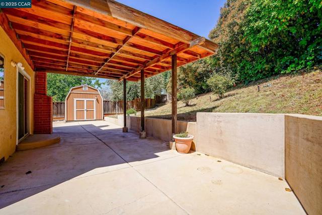 89 Cormorant Court, Martinez CA: https://media.crmls.org/mediaz/dda8b4ca-7fc2-43d3-ac9f-468f8dda3ba7.jpg