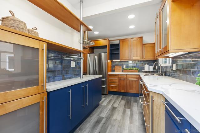 2619 Montclair Street, San Diego CA: https://media.crmls.org/mediaz/dda98918-816d-4ad4-9e63-aec7ede9206b.jpg