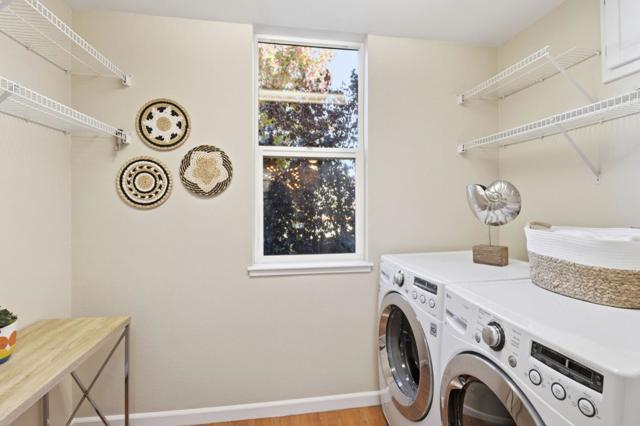 1982 W Bayshore Road, East Palo Alto CA: https://media.crmls.org/mediaz/dda9de8a-2ccf-4878-a716-61aeeab4eb1f.jpg