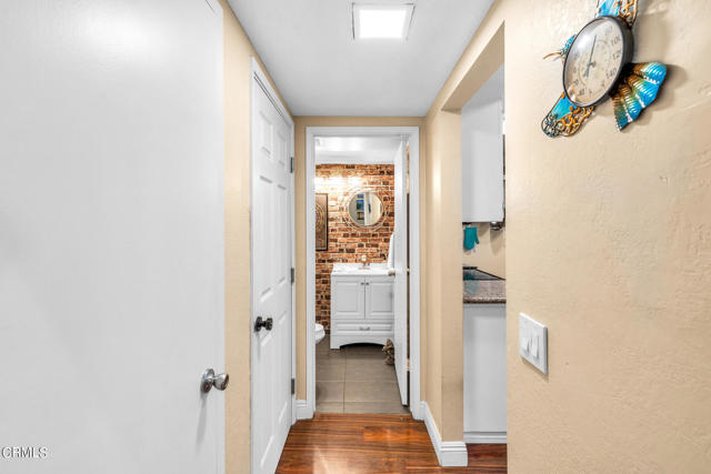 Detail Gallery Image 9 of 30 For 583 Durango Ct, Camarillo,  CA 93010 - 3 Beds | 2/1 Baths