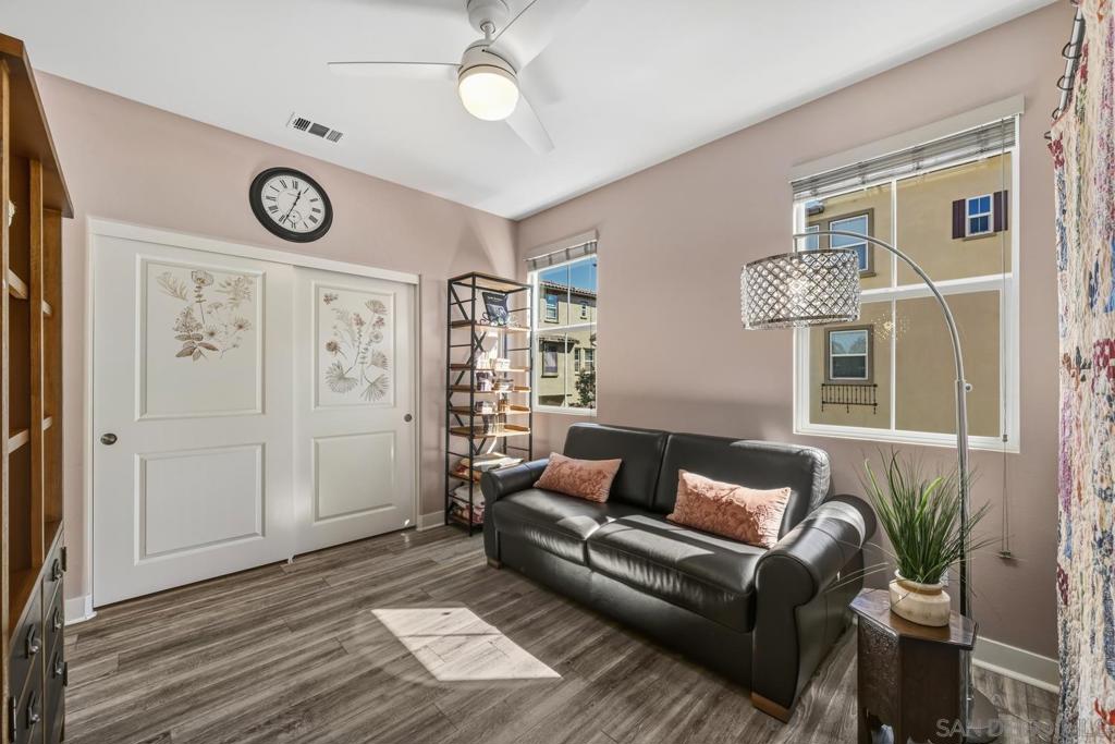 MLS #250043003SD image #13