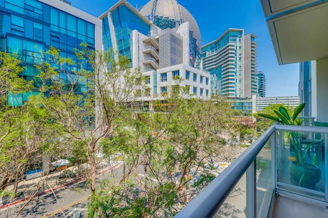 253 10Th Ave, San Diego CA: https://media.crmls.org/mediaz/ddab609d-03f0-4cd9-8323-d0852969696a.jpg