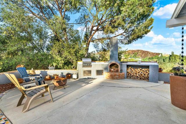 11152 Toyon Hill, Lakeside CA: https://media.crmls.org/mediaz/ddab893f-a9ce-452f-80a8-2e48dc04509c.jpg