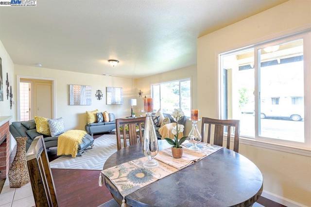 27895 Bruno St, Hayward CA: https://media.crmls.org/mediaz/ddad150c-b169-431a-88a4-a8df6cff04d8.jpg