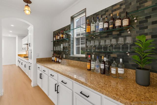 1120 Championship Rd, Oceanside CA: https://media.crmls.org/mediaz/ddad3d0e-63e0-4bcc-aaa2-9dd7d5cebb66.jpg