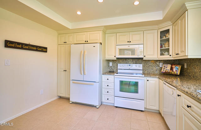 Detail Gallery Image 12 of 58 For 34145 Village 34, Camarillo,  CA 93012 - 2 Beds | 2 Baths