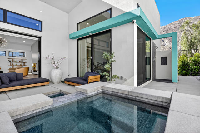 795 Obsidian W Loop, Palm Springs CA: https://media.crmls.org/mediaz/ddad4730-934d-4187-8ed6-3e1952685f90.jpg