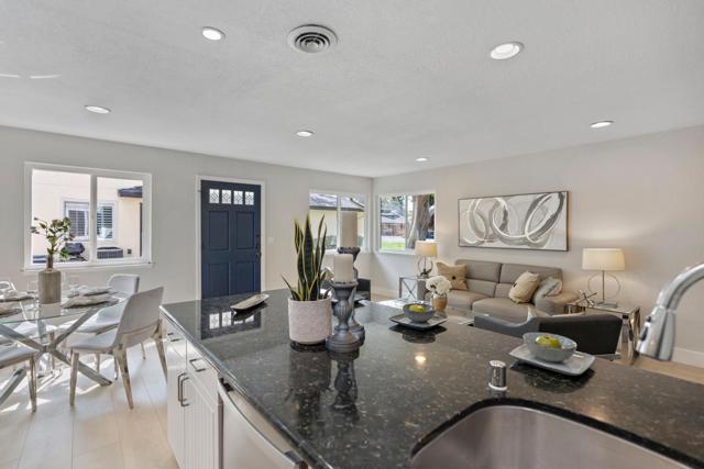 323 E Latimer Avenue, Campbell CA: https://media.crmls.org/mediaz/ddae38bf-2537-4d4e-adcf-5dd501fb5cf4.jpg