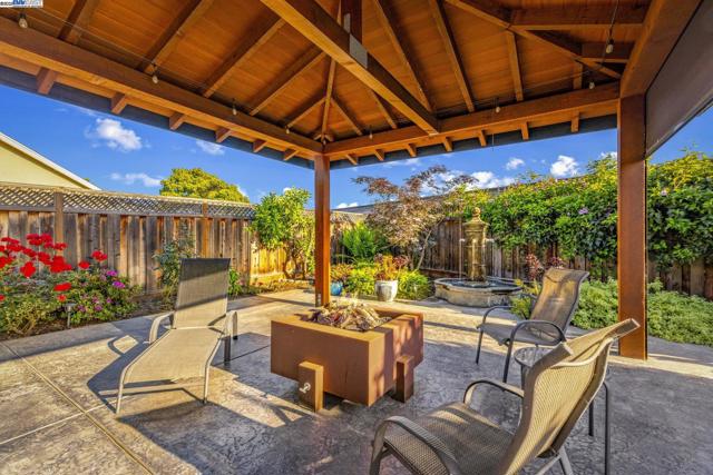 5706 Willkie Pl, Fremont CA: https://media.crmls.org/mediaz/ddafaf02-6475-4d8d-9736-7f47c2905922.jpg