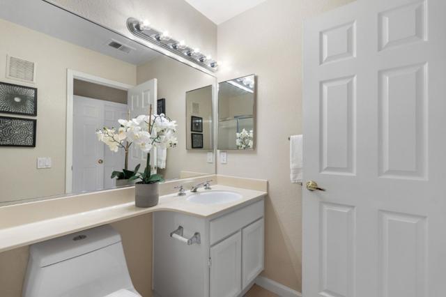 34458 Calgary Terrace, Fremont CA: https://media.crmls.org/mediaz/ddb014bb-c9ad-4b30-9213-81ce68ff64a0.jpg