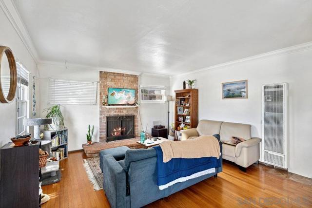 1260 LAW, San Diego CA: https://media.crmls.org/mediaz/ddb0d039-a378-4939-95a9-b15285f6c1a3.jpg