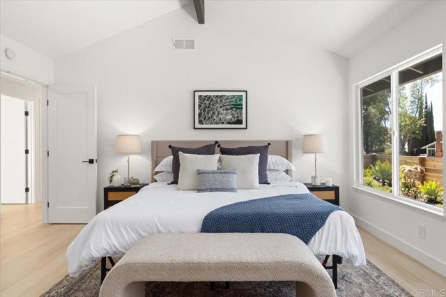 1259 La Casa Drive, San Marcos CA: https://media.crmls.org/mediaz/ddb1876b-0022-4855-a5ac-bedeb1d8290e.jpg