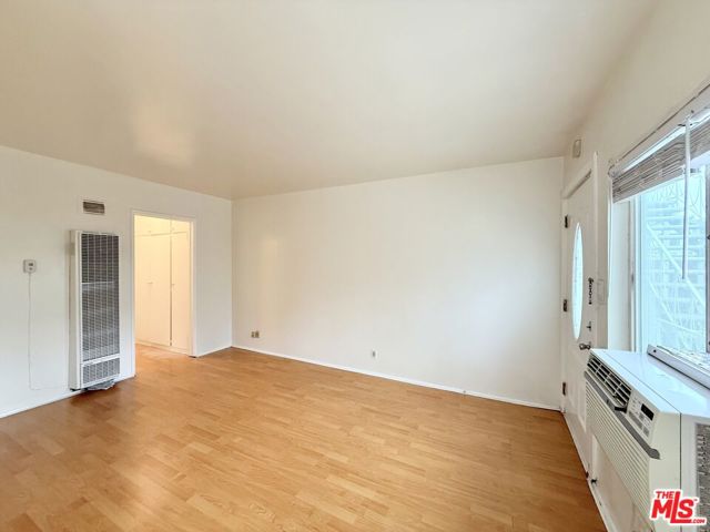 630 N Westbourne Drive, West Hollywood CA: https://media.crmls.org/mediaz/ddb203d1-b47f-4876-88a8-78b795ac8b9d.jpg