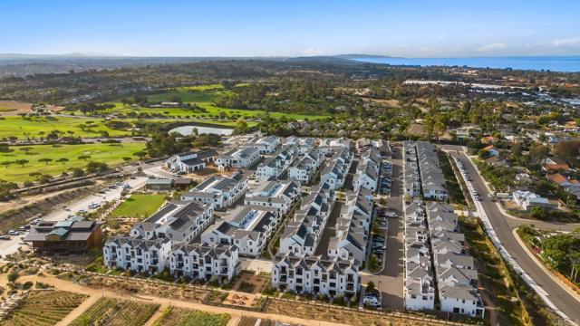 1400 Anacona Place, Encinitas CA: https://media.crmls.org/mediaz/ddb219e2-60a4-405a-90bc-421e102b802a.jpg