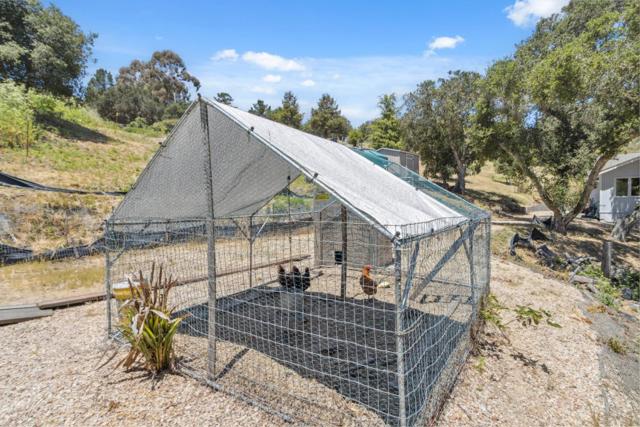 26045 Toro Road, Salinas CA: https://media.crmls.org/mediaz/ddb360e8-bd36-4927-854a-e9094fcf75da.jpg