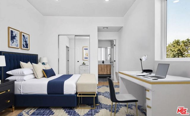 13463 Beach Avenue, Marina del Rey CA: https://media.crmls.org/mediaz/ddb51150-8b46-4edc-a2c2-eb594a756f3c.jpg