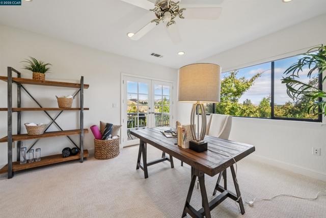 3746 Deer Trail Ct, Danville CA: https://media.crmls.org/mediaz/ddb5d6f9-6d45-4dbf-b727-4ed22a1f574b.jpg