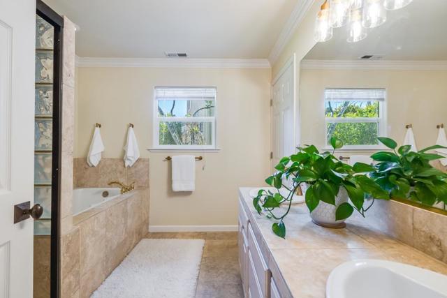 840 Seacliff Drive, Aptos CA: https://media.crmls.org/mediaz/ddb62c87-4c0e-40ab-bca3-29052c8ae478.jpg