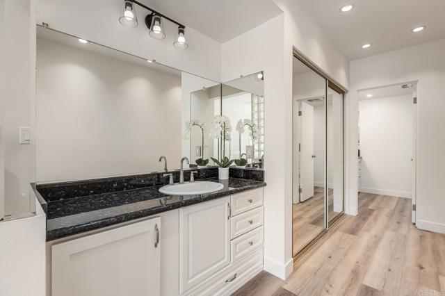 7019 Estrella De Mar Road, Carlsbad CA: https://media.crmls.org/mediaz/ddb687fb-0b8b-41a3-acef-24b495e7e8c2.jpg