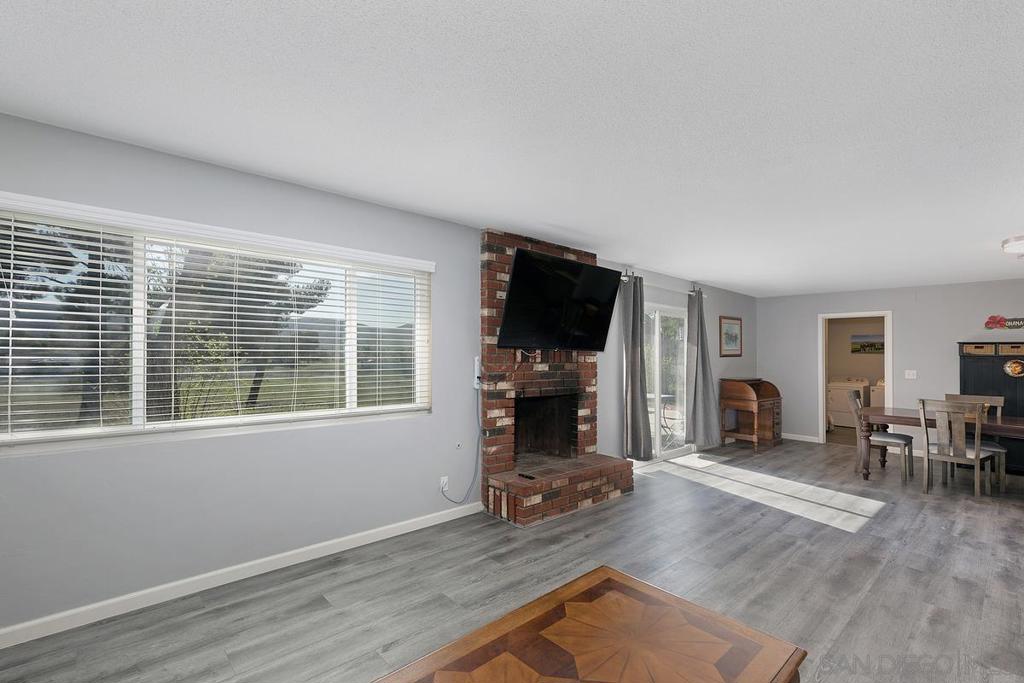 MLS #250018551SD img 24