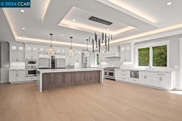 Image 4 of 52 For 74 Middlefield Rd