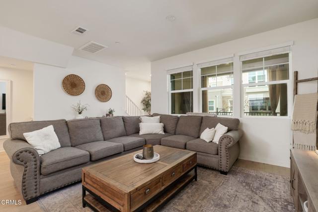 Detail Gallery Image 9 of 34 For 751 Winchester Dr, Oxnard,  CA 93036 - 4 Beds | 3/1 Baths