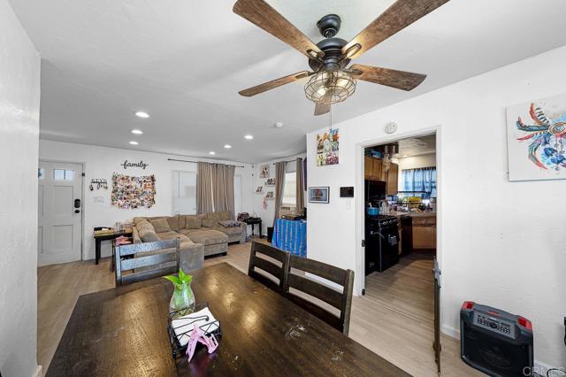 Detail Gallery Image 3 of 33 For 649 W Washington Ave, El Cajon,  CA 92020 - 2 Beds | 1 Baths