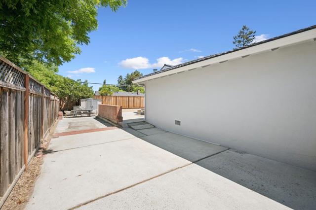 1639 Blossom Hill Road, San Jose CA: https://media.crmls.org/mediaz/ddb8ef47-a8d2-4839-b3a0-ebe7c417f93d.jpg