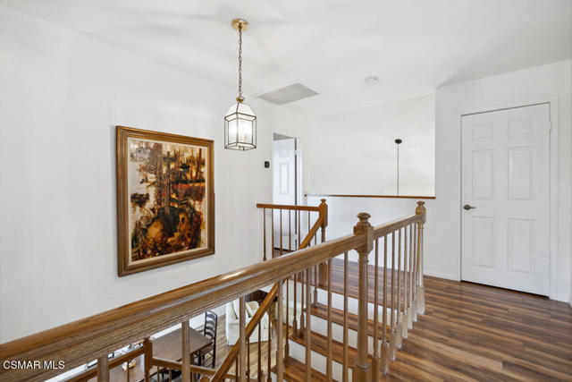 6690 Oak Springs Drive, Oak Park CA: https://media.crmls.org/mediaz/ddb996d8-7acf-4922-a786-bd0bc58790a9.jpg