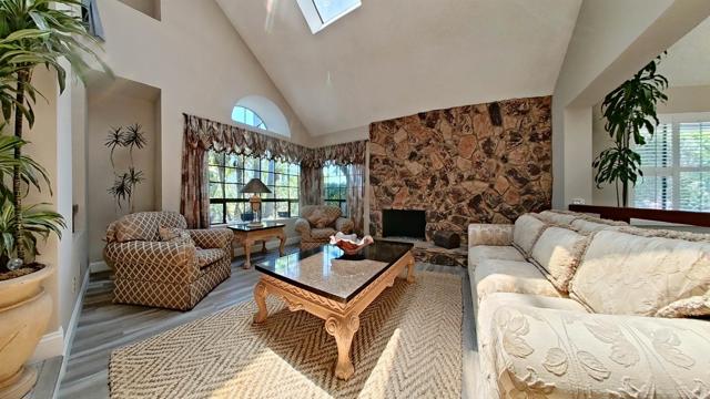 2618 Unicornio Street, Carlsbad CA: https://media.crmls.org/mediaz/ddba27e8-9411-40af-8d78-f98118a26ed6.jpg