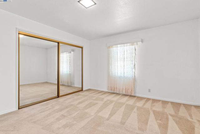 18289 Meekland Ave, Hayward CA: https://media.crmls.org/mediaz/ddba2fb9-9ffd-477f-b7c0-55d640d4292a.jpg