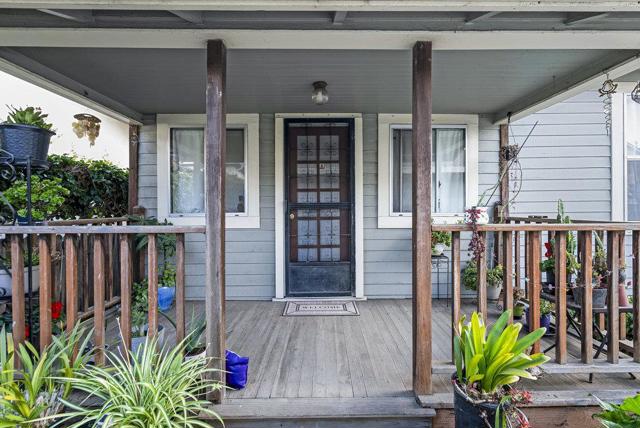 119 Ford Street, Watsonville CA: https://media.crmls.org/mediaz/ddba33e1-31d1-4f69-b4e2-bf3849f601a7.jpg