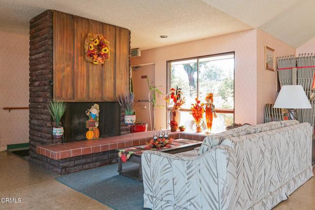 Detail Gallery Image 38 of 41 For 80 Copland Cir #80,  Ventura,  CA 93003 - 2 Beds | 2 Baths