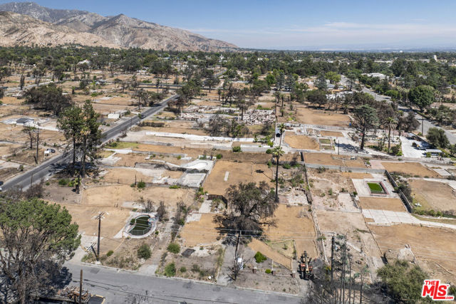 2738 Marengo Avenue, Altadena CA: https://media.crmls.org/mediaz/ddbade35-4d58-4d08-ac96-c75b38b6197d.jpg