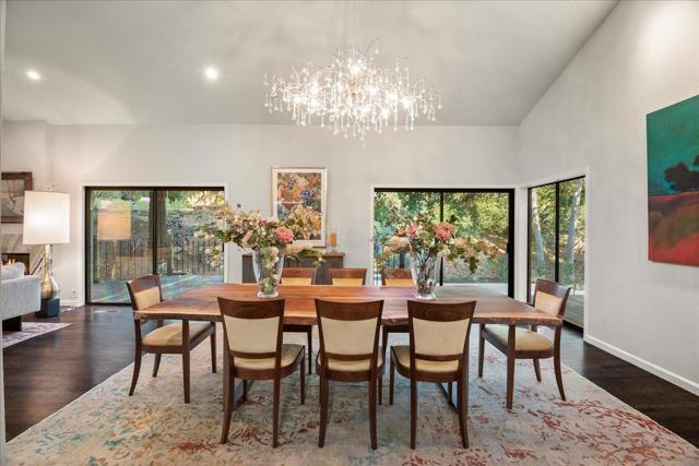 28140 Story Hill Lane, Los Altos Hills CA: https://media.crmls.org/mediaz/ddbb881c-36d9-4f3c-b464-52bf6fb9deca.jpg