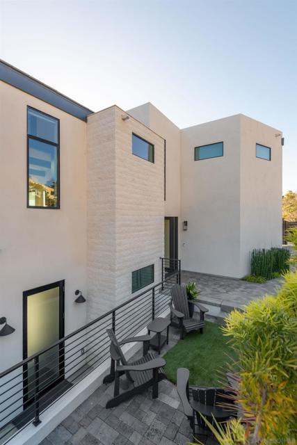 12994 Via Esperia, Del Mar CA: https://media.crmls.org/mediaz/ddbbeae4-b978-4e27-97b2-467ab4a4c852.jpg