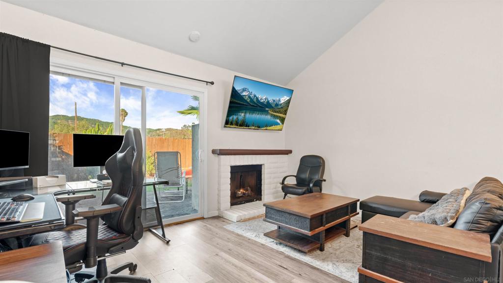 422 Devonshire Gln - photo 11