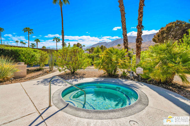 2285 S Calle Palo Fierro, Palm Springs, CA 92264