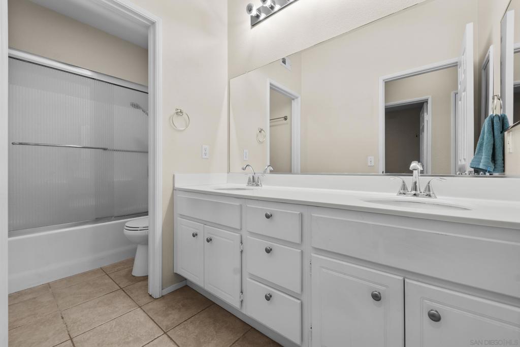 MLS #250042625SD image #14