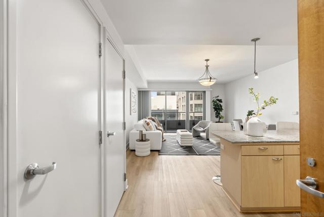 645 Front St., San Diego CA: https://media.crmls.org/mediaz/ddbe08d5-c2e5-4205-82e5-5ff93f8ff043.jpg