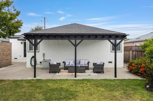 1291 Linton Street, San Leandro CA: https://media.crmls.org/mediaz/ddbf2379-7aca-4377-9a7b-4e1249eb0691.jpg